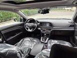 Hyundai Elantra-13