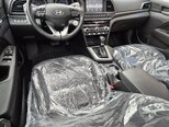 Hyundai Elantra-12