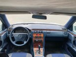 Mercedes E 240-5