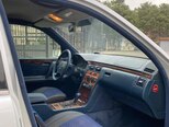 Mercedes E 240-6