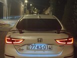 Honda Insight-2