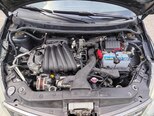 Nissan Tiida-5