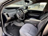 Toyota Prius-14