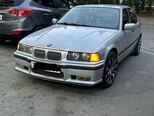 BMW 320-1
