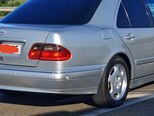 Mercedes E 240-4