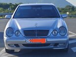 Mercedes E 240-1