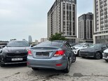 Hyundai Accent-2