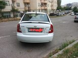 Hyundai Accent-2