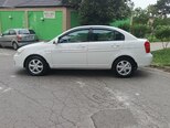 Hyundai Accent-5