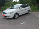 Hyundai Accent-8