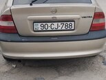 Opel Vectra-13