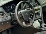 Hyundai Sonata-12