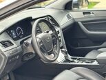 Hyundai Sonata-6