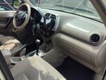 Toyota RAV4-5