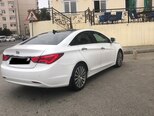 Hyundai Sonata-3