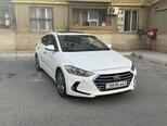Hyundai Elantra-1