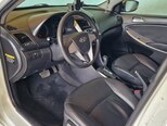 Hyundai Accent-9