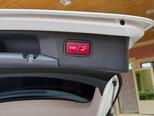 Mercedes E 300 d-11