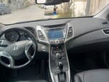 Hyundai Elantra-3