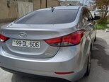 Hyundai Elantra-7