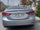 Hyundai Elantra-4