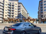 Mercedes E 220 d-3
