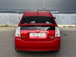 Toyota Prius-8