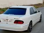Mercedes E 280 4MATIC-3