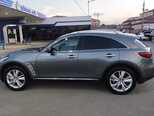 Infiniti QX70-2