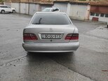 Mercedes E 240-5