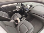 Hyundai Accent-9
