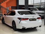 Toyota Camry-6