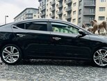 Hyundai Elantra-4