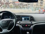 Hyundai Elantra-11