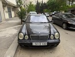 Mercedes E 270-1