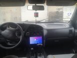 Nissan Pathfinder-2