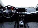Mitsubishi Lancer-11