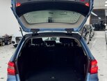 Mercedes E 220-29