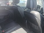 Kia Sorento-13
