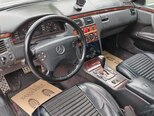 Mercedes E 220-6
