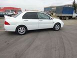 Mitsubishi Lancer-12