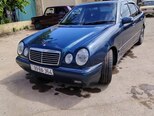 Mercedes E 220-4