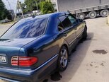 Mercedes E 220-10