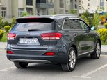 Kia Sorento-9