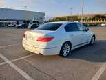Hyundai Genesis-2