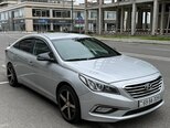 Hyundai Sonata-5