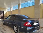 Mercedes E 240-3