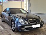 Mercedes E 240-1