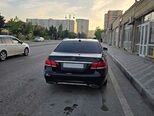 Mercedes E 220-2