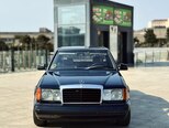 Mercedes 200 D-1